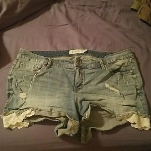 Jean shorts with Lace and Beads